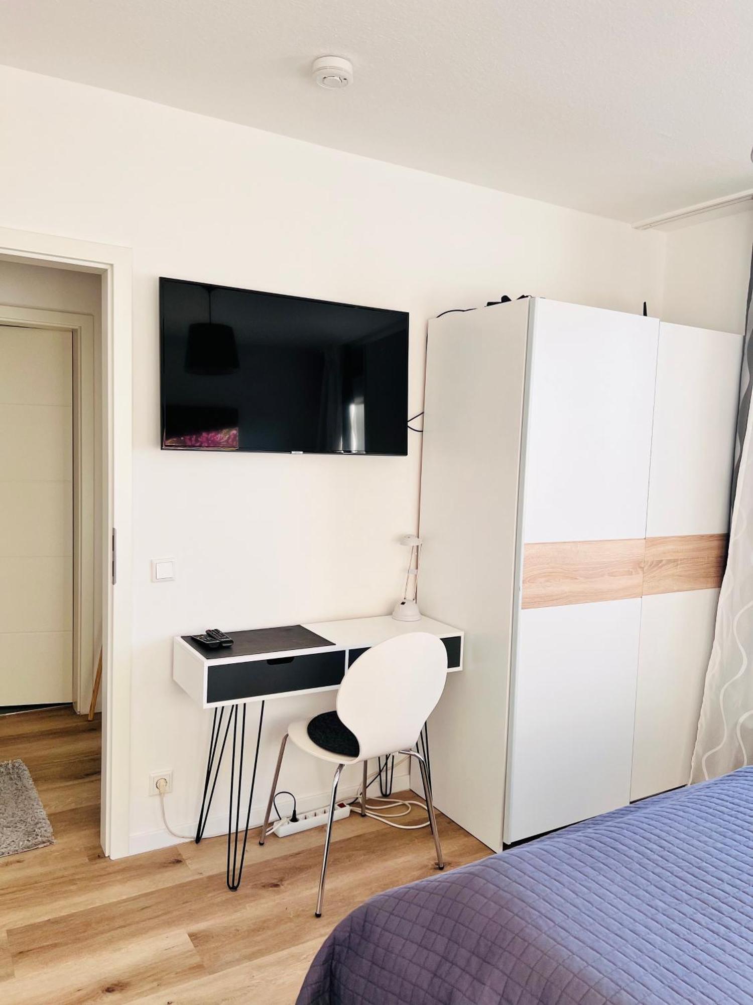 Neues, Ruhiges Apartment Nordic In Duesseldorf-Nord Luaran gambar